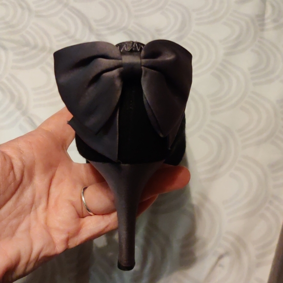 Black Heels - Picture 6 of 6